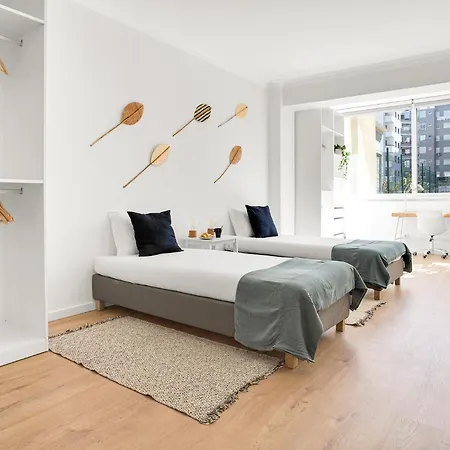 Bright In - 3 Bedrooms Апартаменты *