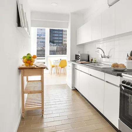 Bright In - 3 Bedrooms Апартаменты
