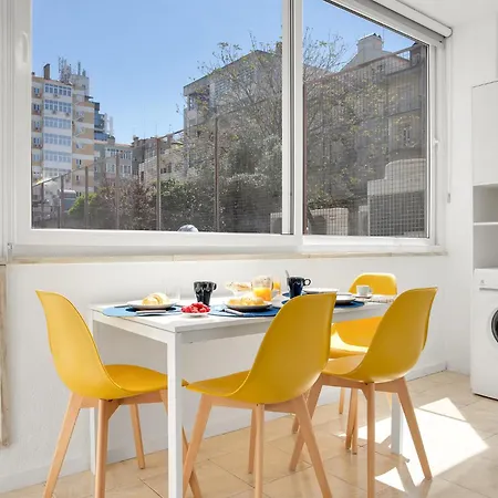 Bright In - 3 Bedrooms By Lisbeyond 아파트